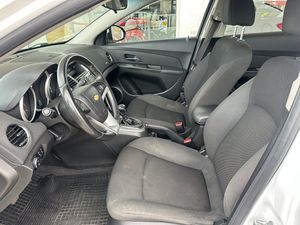 Chevrolet Cruze bild 15