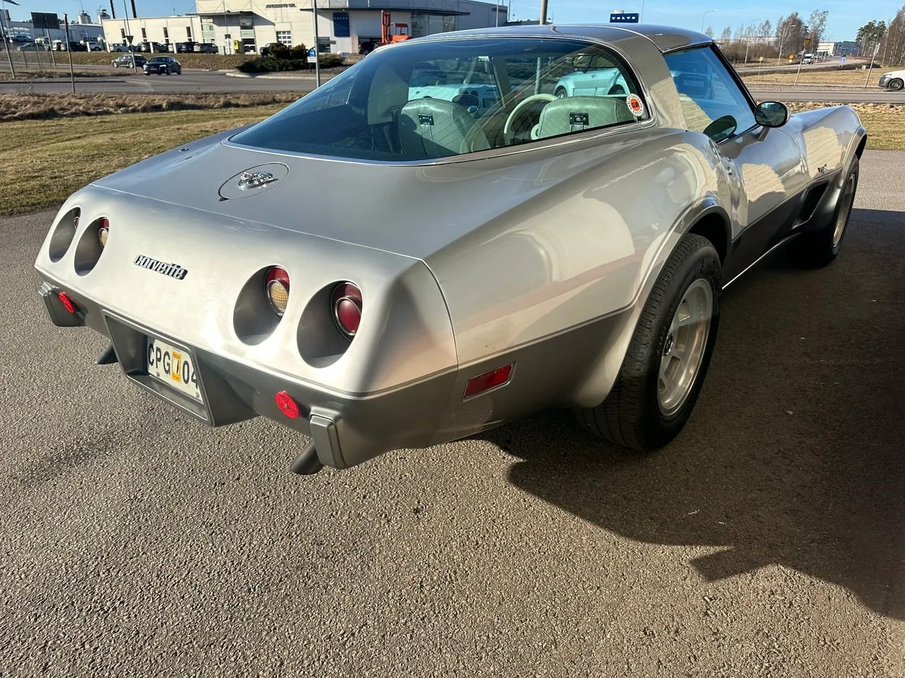 Vehicle image 20