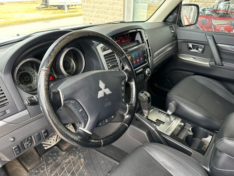 Mitsubishi Pajero bild 26