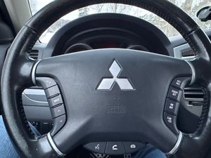 Mitsubishi Pajero bild 21