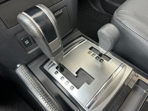 Mitsubishi Pajero bild 16