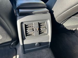 BMW 330 bild 8