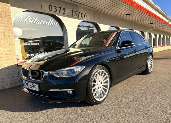 BMW 330 d Aut Luxury Line Sedan 19 tum Alu Euro 6 Diesel - 2017