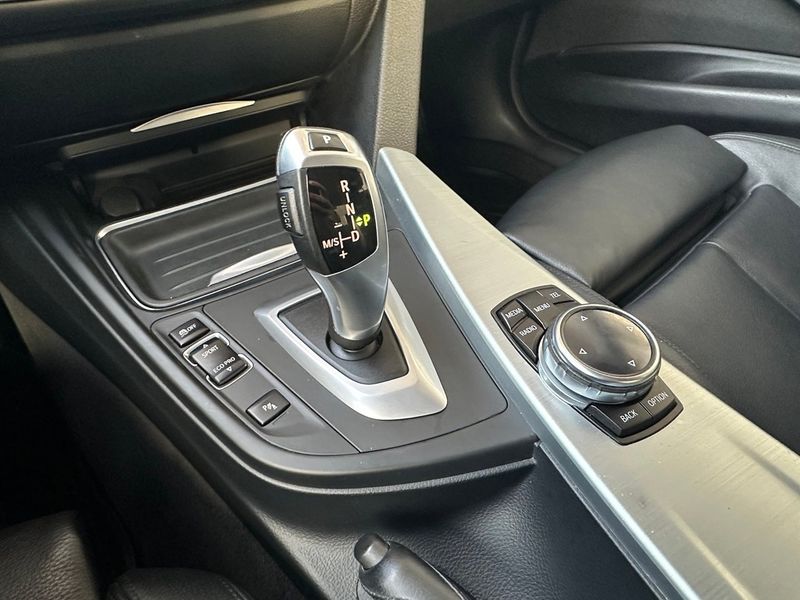 BMW 320 bild 15
