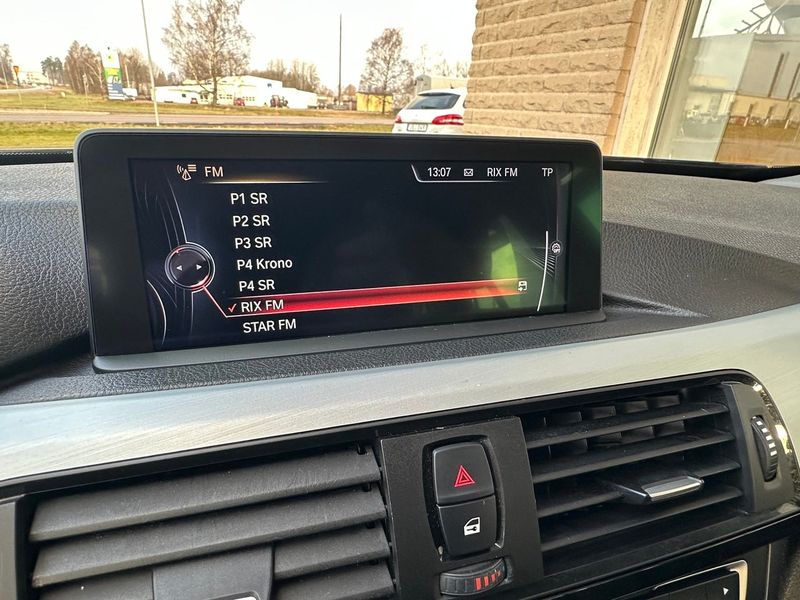 BMW 320 bild 13