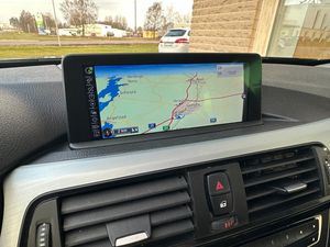 BMW 320 bild 12
