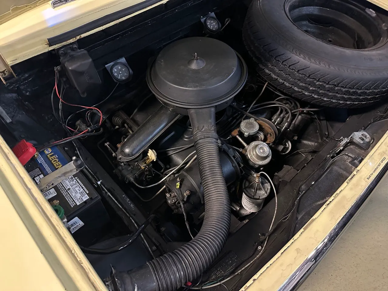 Vehicle image 10