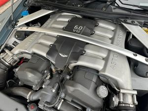 Aston Martin DB9 bild 9