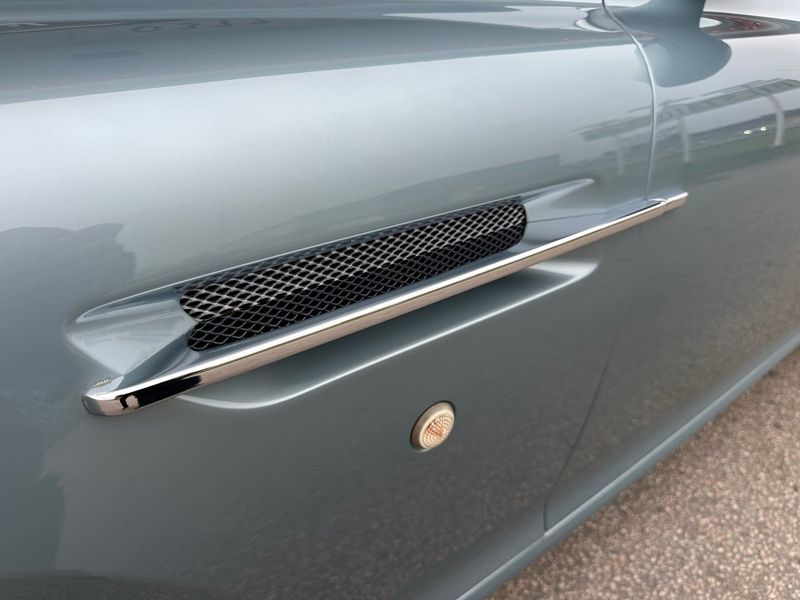 Aston Martin DB9 bild 19