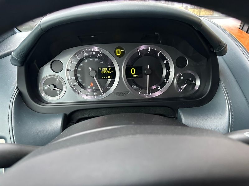 Aston Martin DB9 bild 8