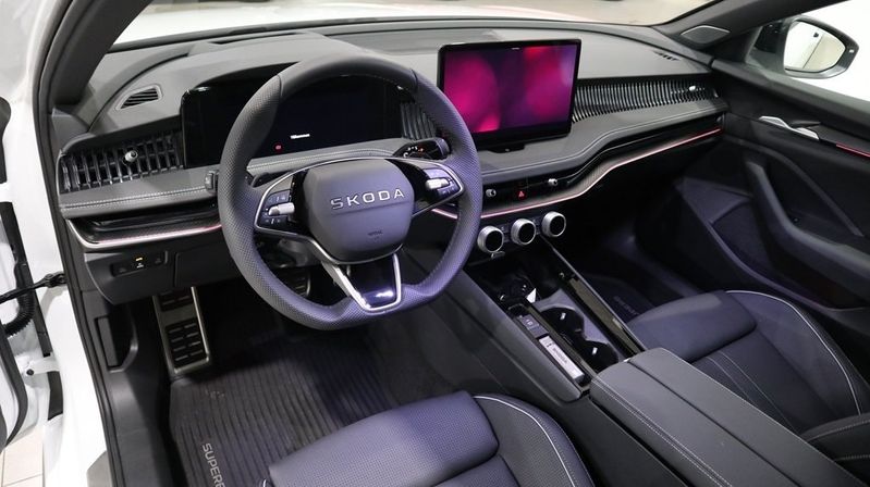 Skoda Superb bild 5