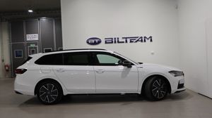 Skoda Superb bild 3