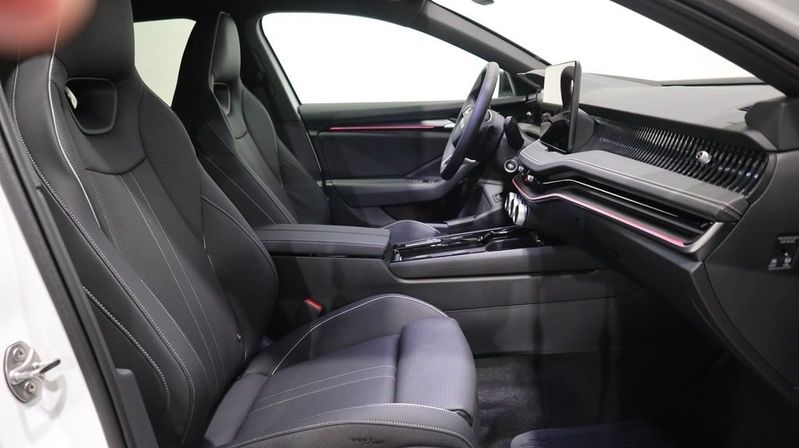 Skoda Superb bild 7