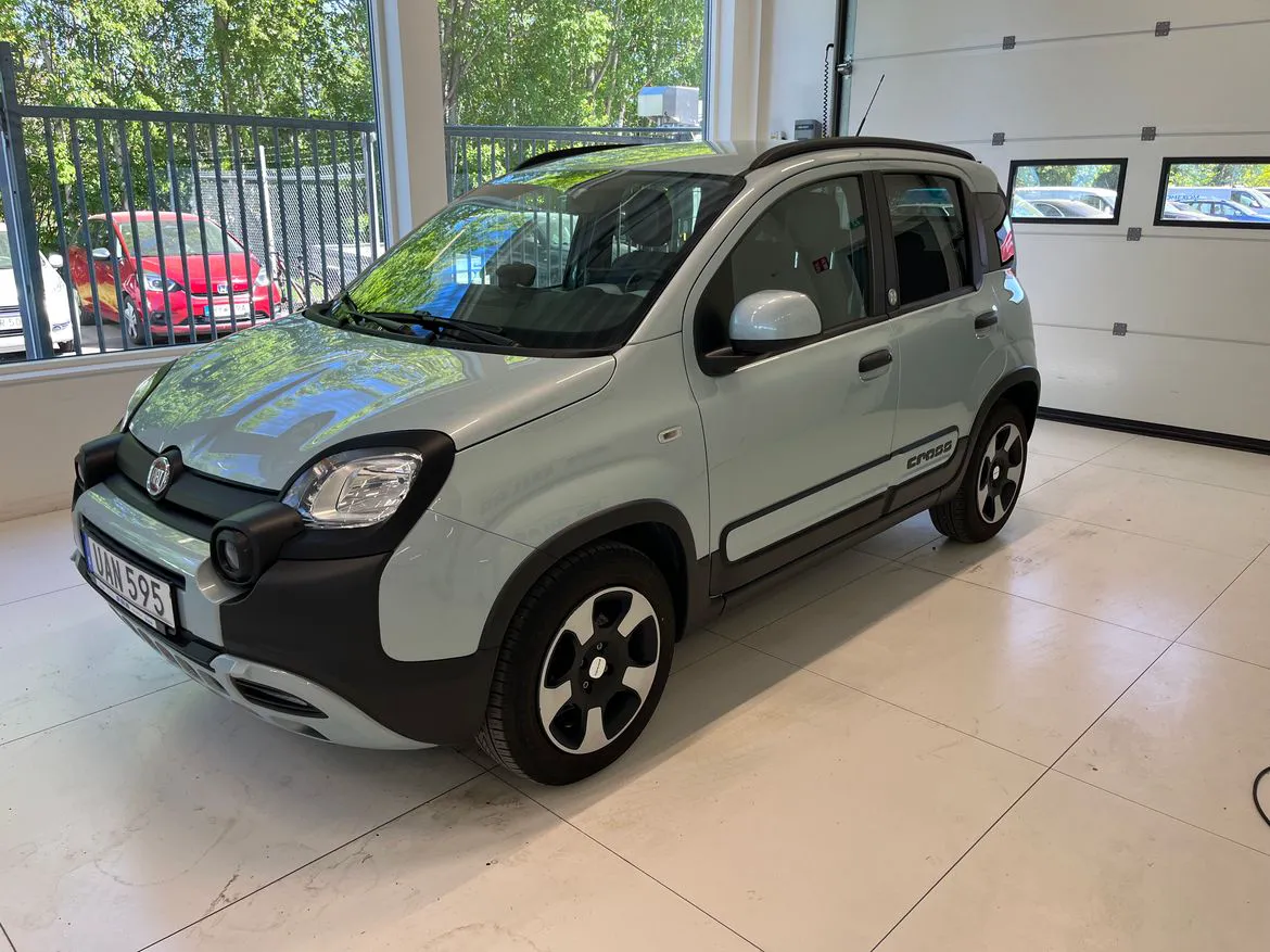 Vehicle image 2