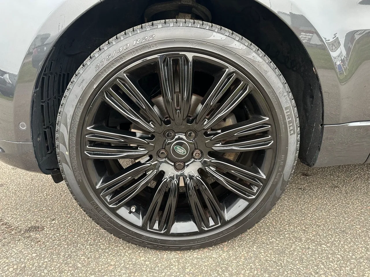 Vehicle image 18