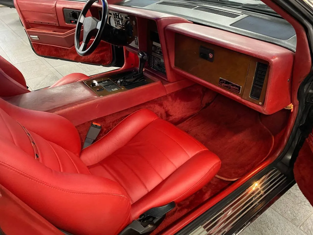 Vehicle image 21