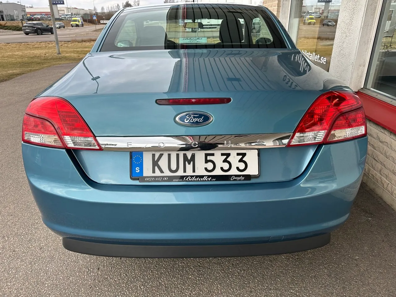 Vehicle image 11