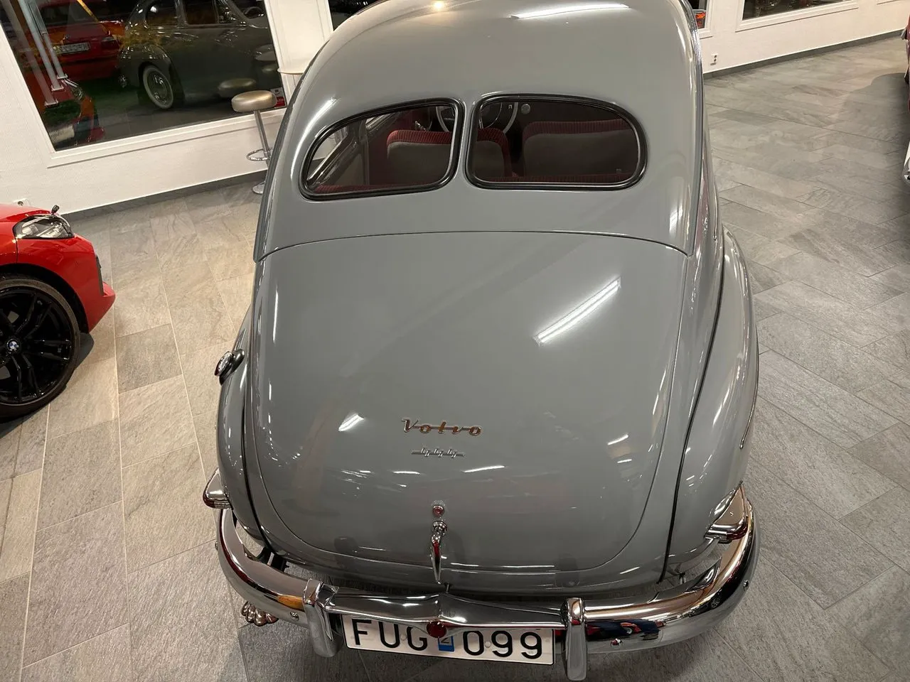 Vehicle image 19