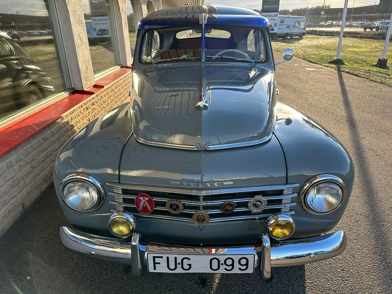 Vehicle image 21