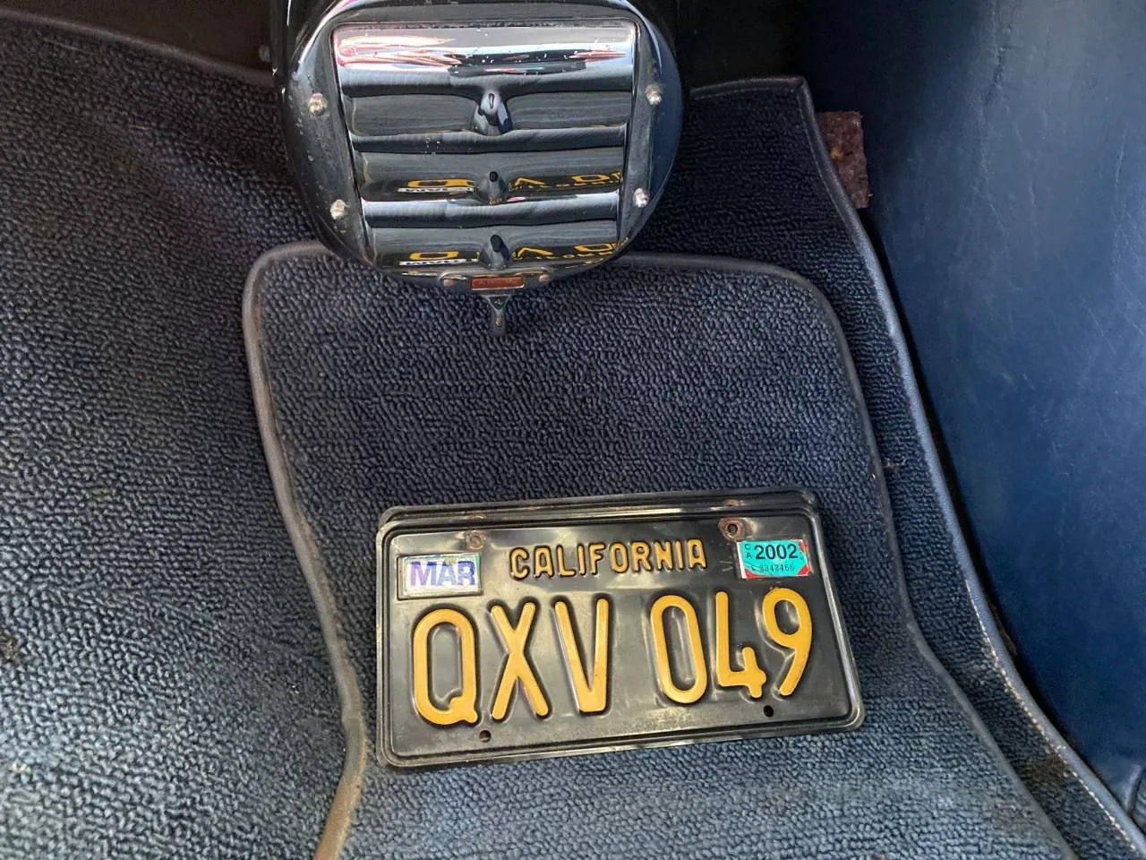 Vehicle image 21