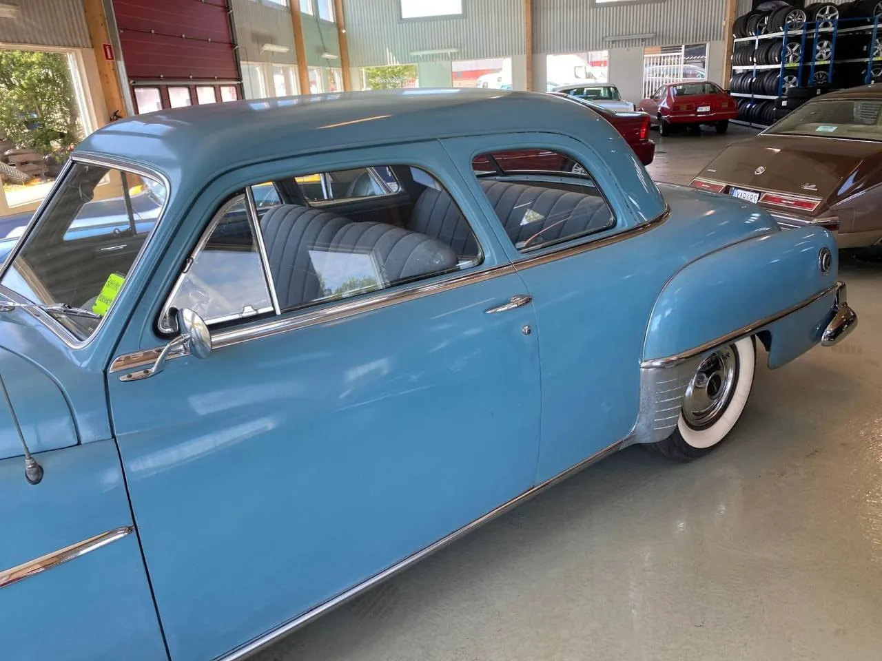 Vehicle image 18