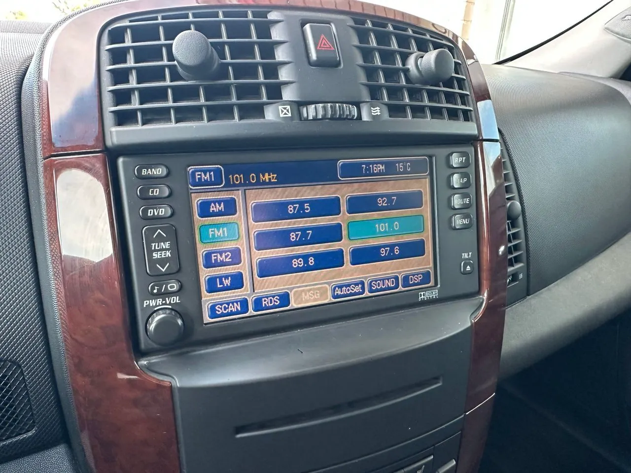 Vehicle image 18