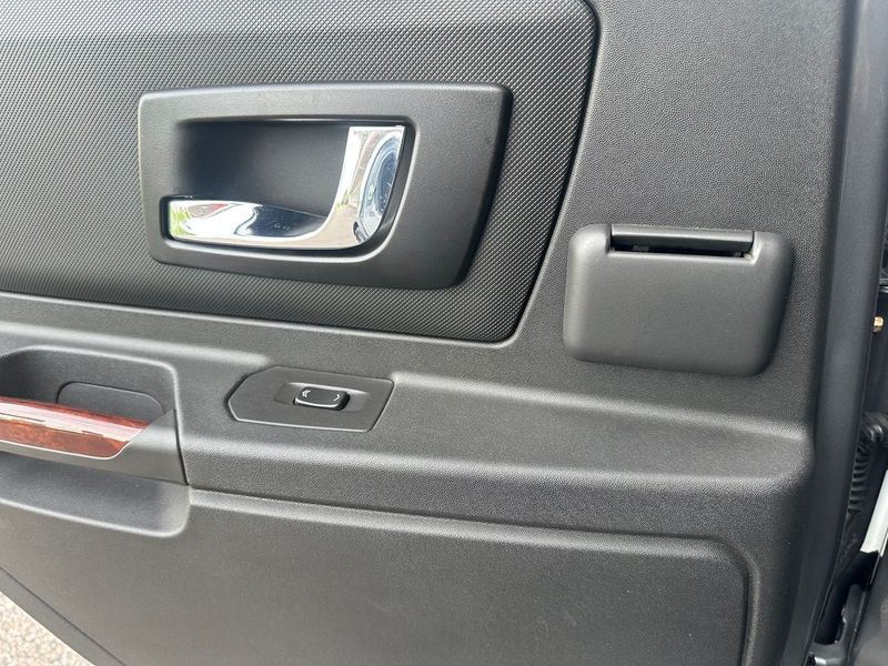 Cadillac SRX bild 17