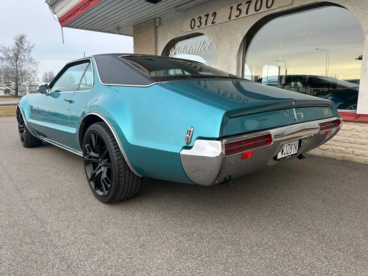 Vehicle image 2