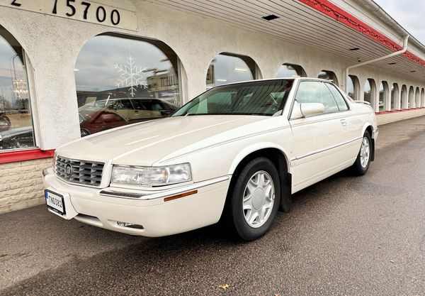 Cadillac Eldorado Coupe 4.9 V8 Aut Northstar - 2000