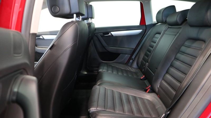 Volkswagen Passat bild 8