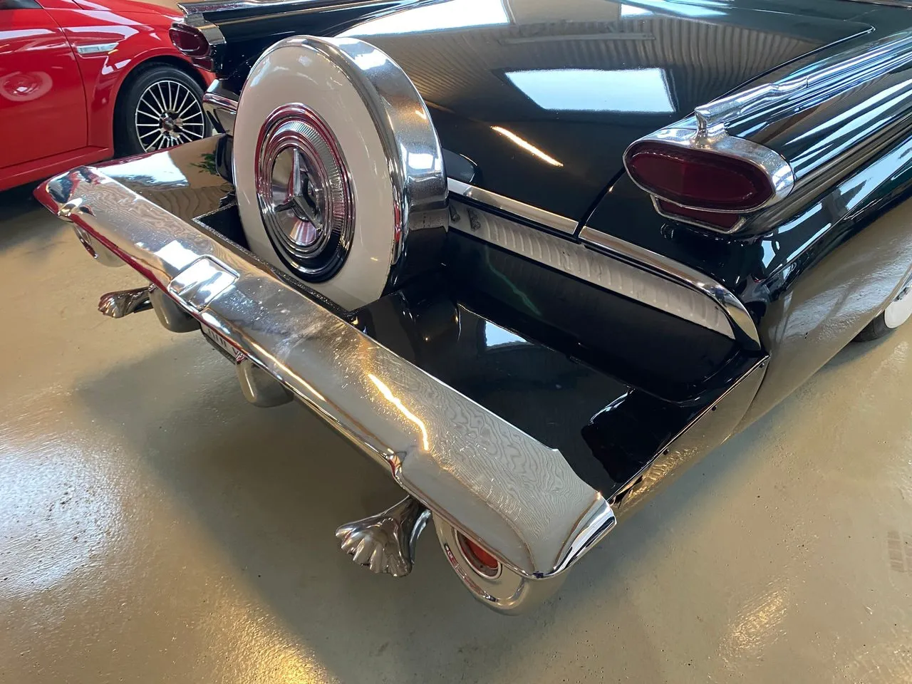 Vehicle image 36
