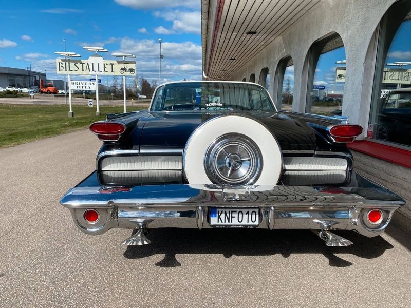 Oldsmobile 88 bild 20
