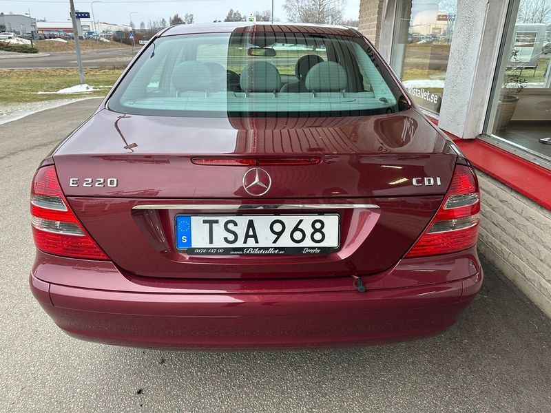 Mercedes E220 bild 9