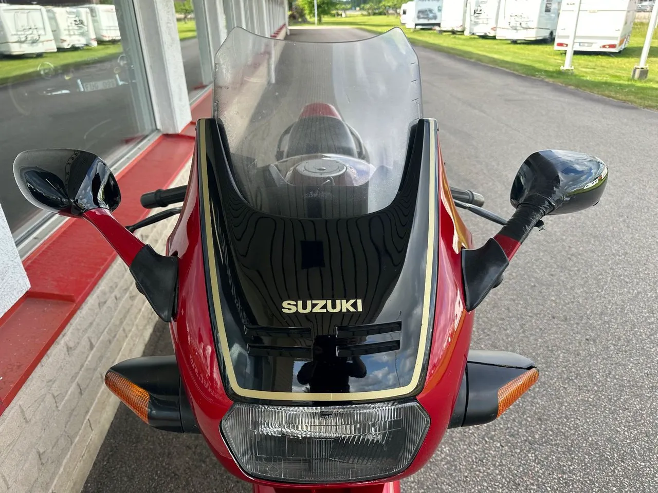Vehicle image 8