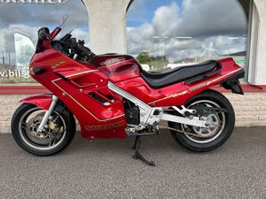 Suzuki GSX bild 2