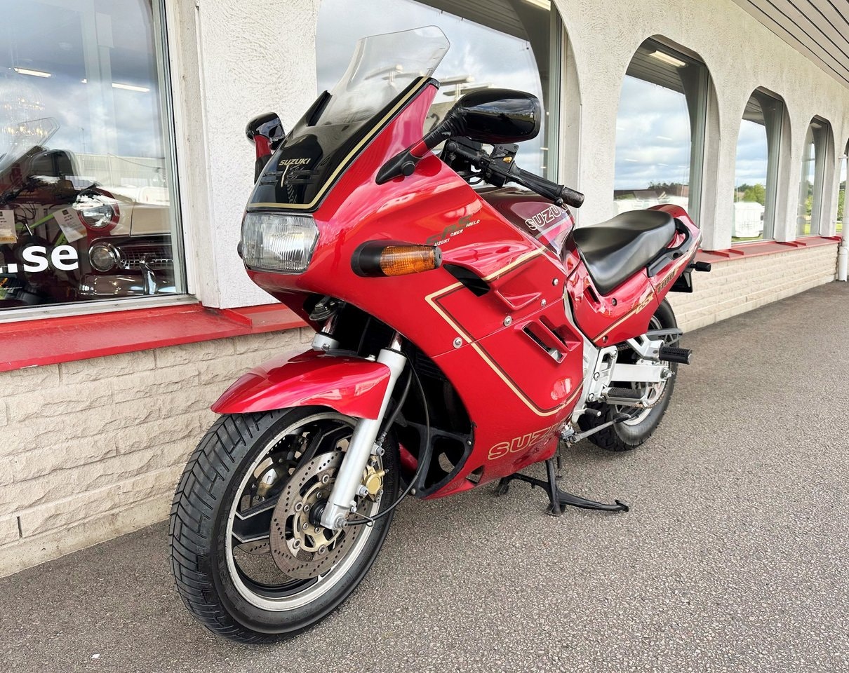Suzuki GSX