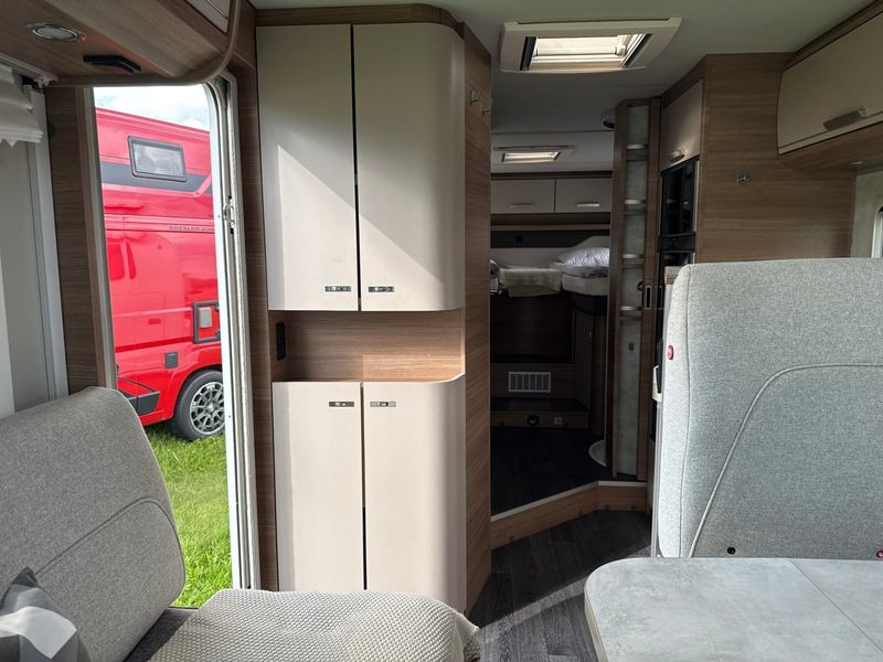 Knaus R12 bild 15