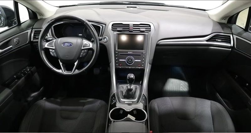 Ford Mondeo bild 3