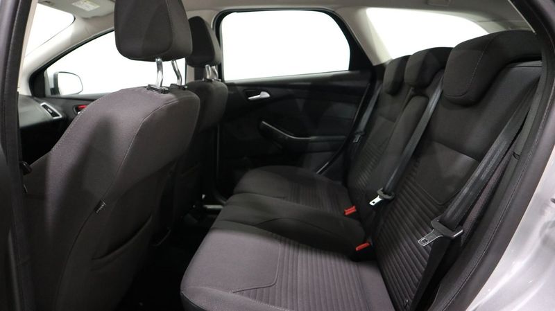 Ford Focus bild 8