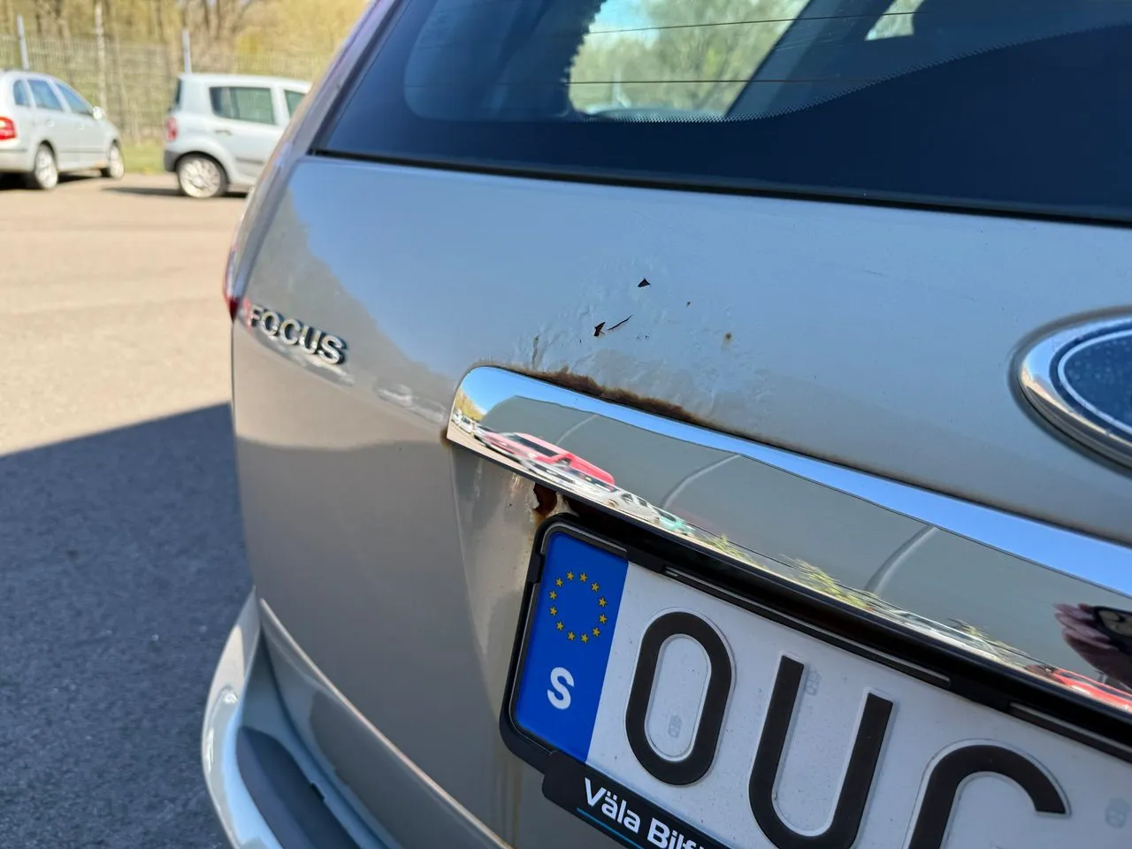 Vehicle image 8