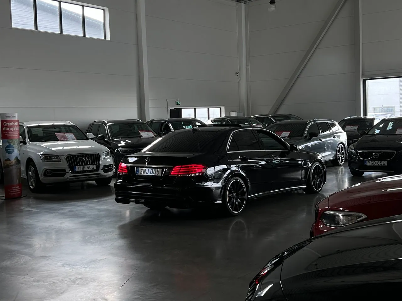 Vehicle image 20