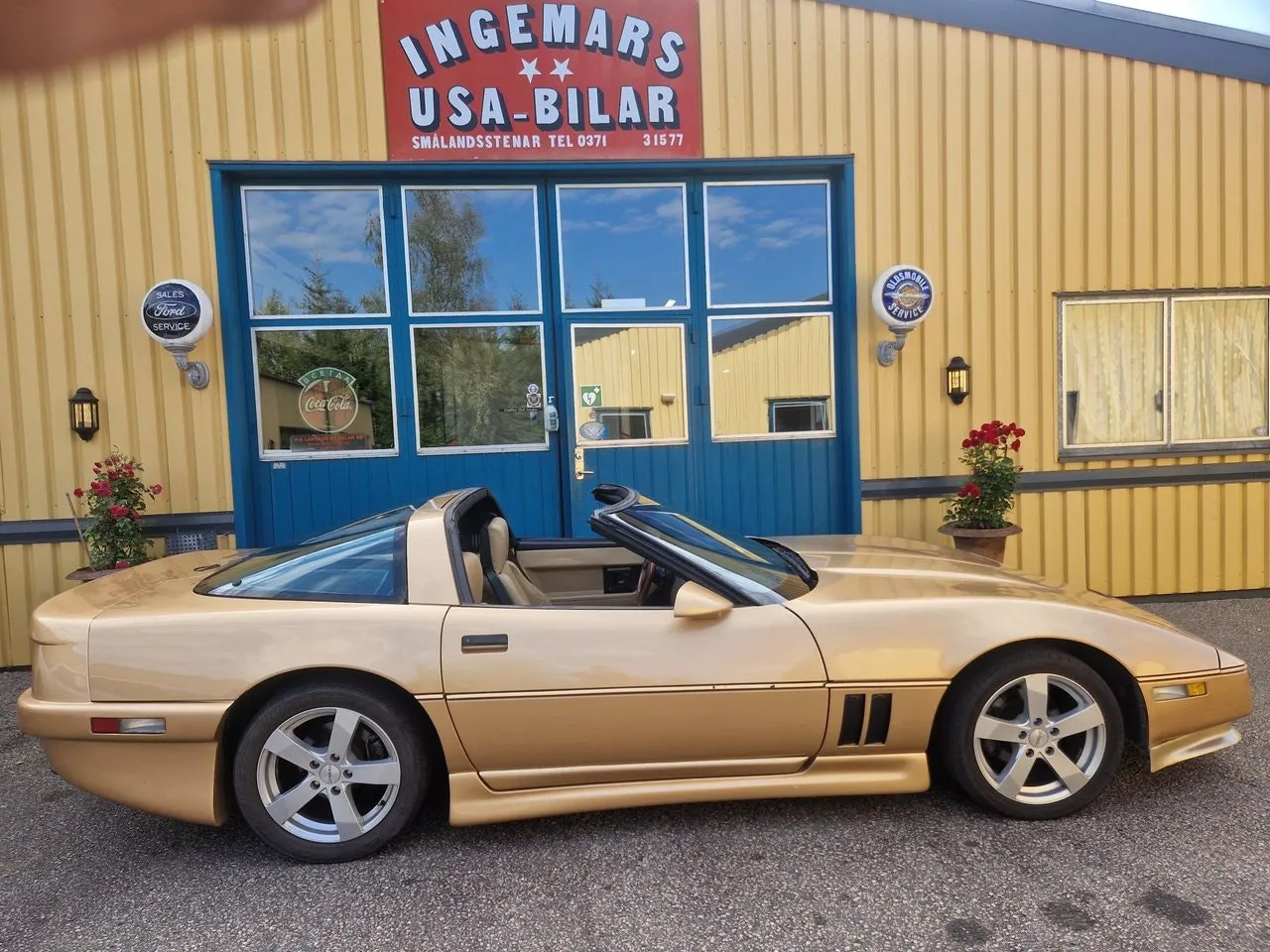 Vehicle image 17