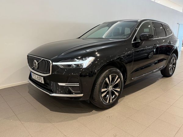 Volvo XC60 Recharge T6 Core Edition / Panoramatak / Dragkrok / 10 000kr tillbehör / - 2023