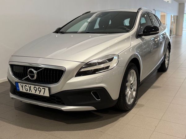 Volvo V40 Cross Country D3 Business Advanced / Parkeringskamera bak / Navigation / Adaptiv farthållare / - 2017