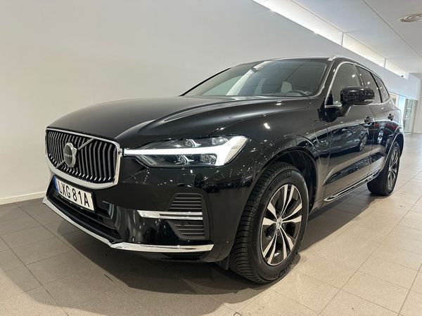 Volvo XC60 Recharge T6 Core Edition/ Panoramatak/ Dragkrok/ Backkamera/ - 2023