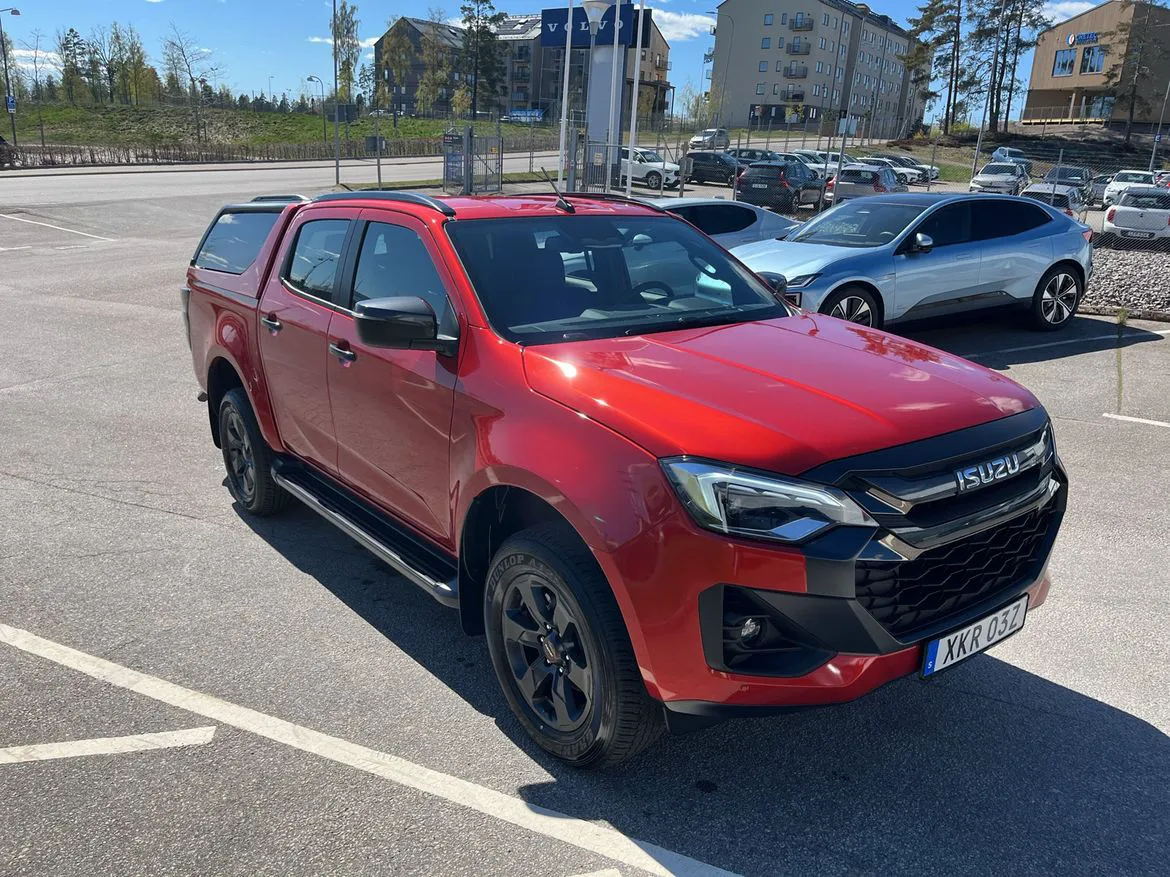 Vehicle image 7