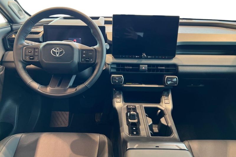 Toyota RAV4 bild 10