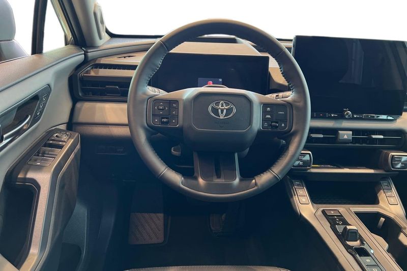 Toyota RAV4 bild 11