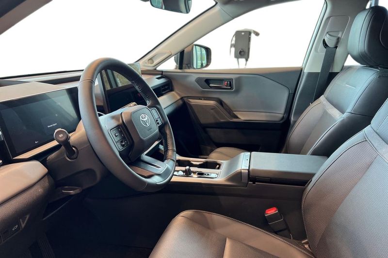 Toyota RAV4 bild 14