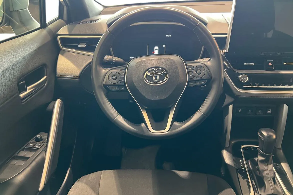 Vehicle image 11
